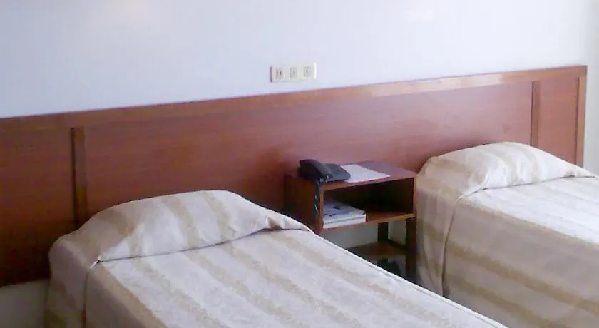 Отель Residencial Greco Фуншал
